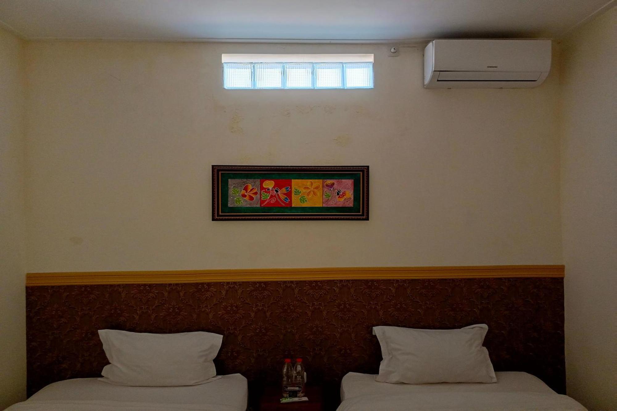 Adisa Homestay Malang Zewnętrze zdjęcie