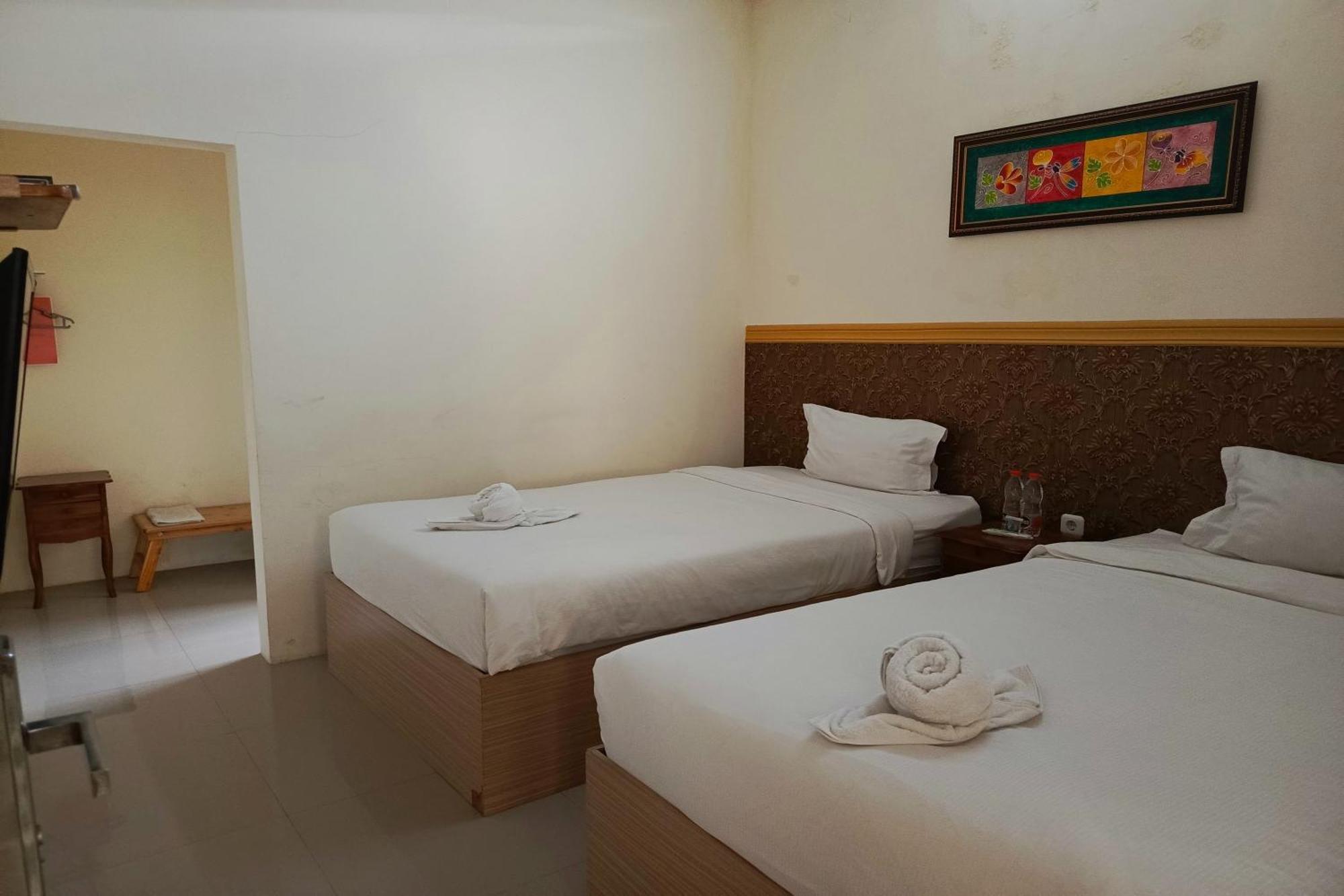 Adisa Homestay Malang Zewnętrze zdjęcie