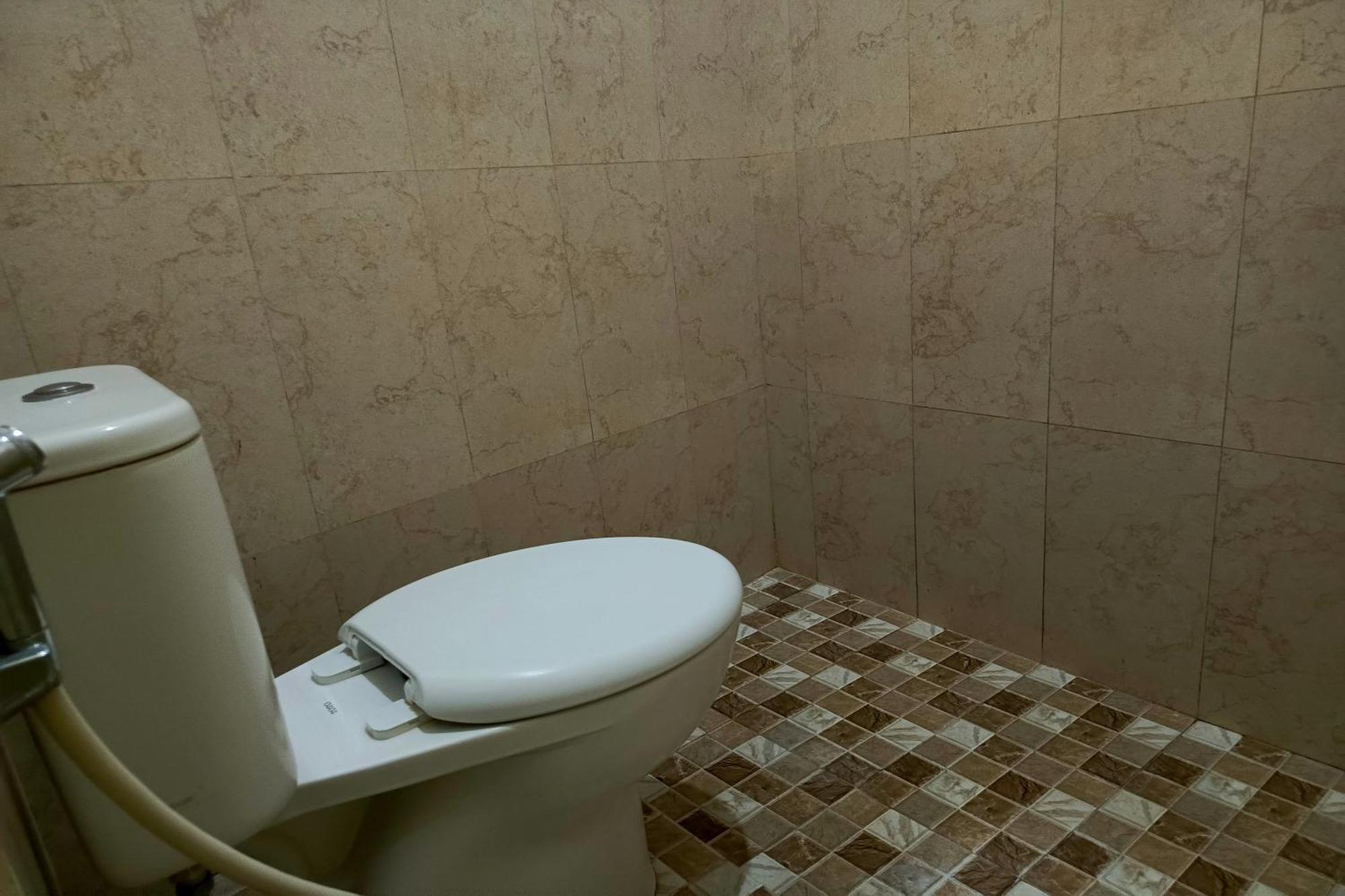 Adisa Homestay Malang Zewnętrze zdjęcie