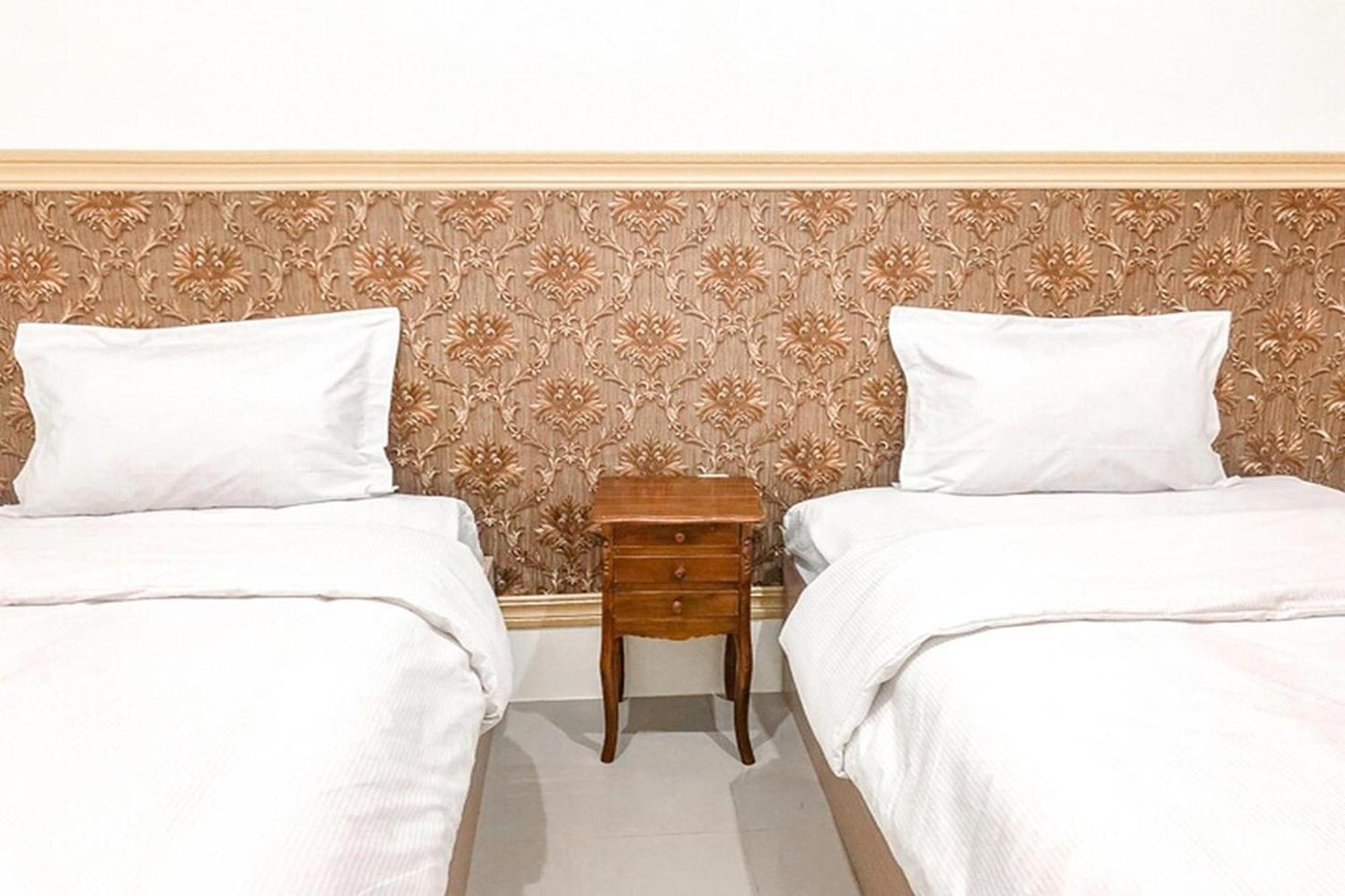 Adisa Homestay Malang Zewnętrze zdjęcie
