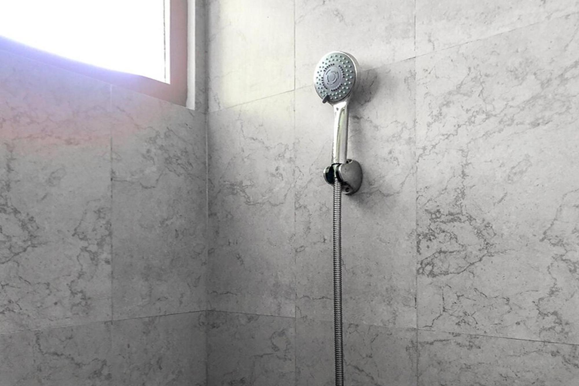 Adisa Homestay Malang Zewnętrze zdjęcie
