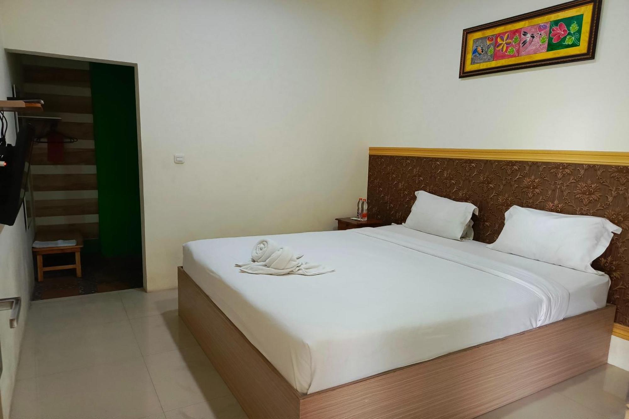 Adisa Homestay Malang Zewnętrze zdjęcie