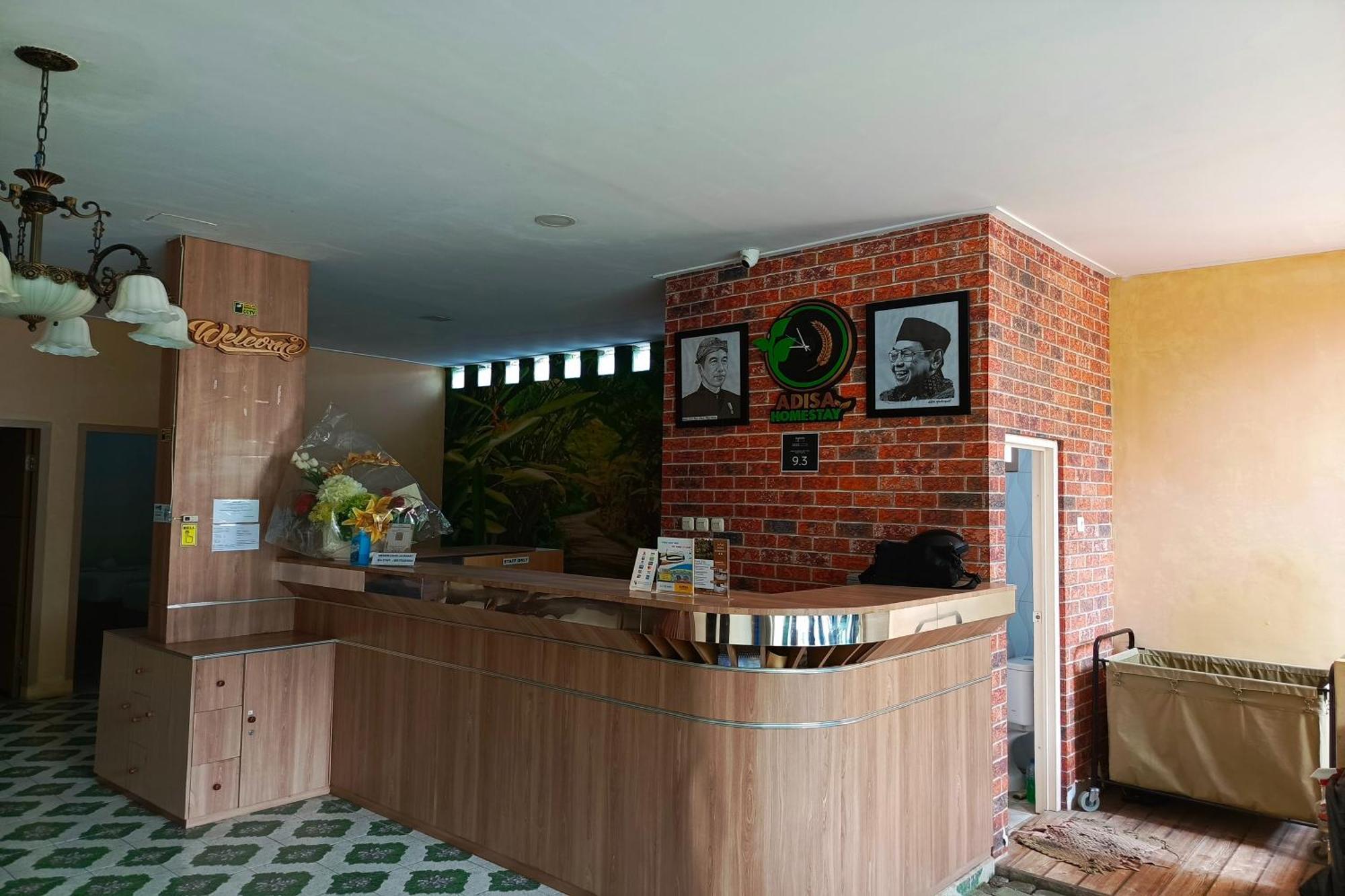Adisa Homestay Malang Zewnętrze zdjęcie