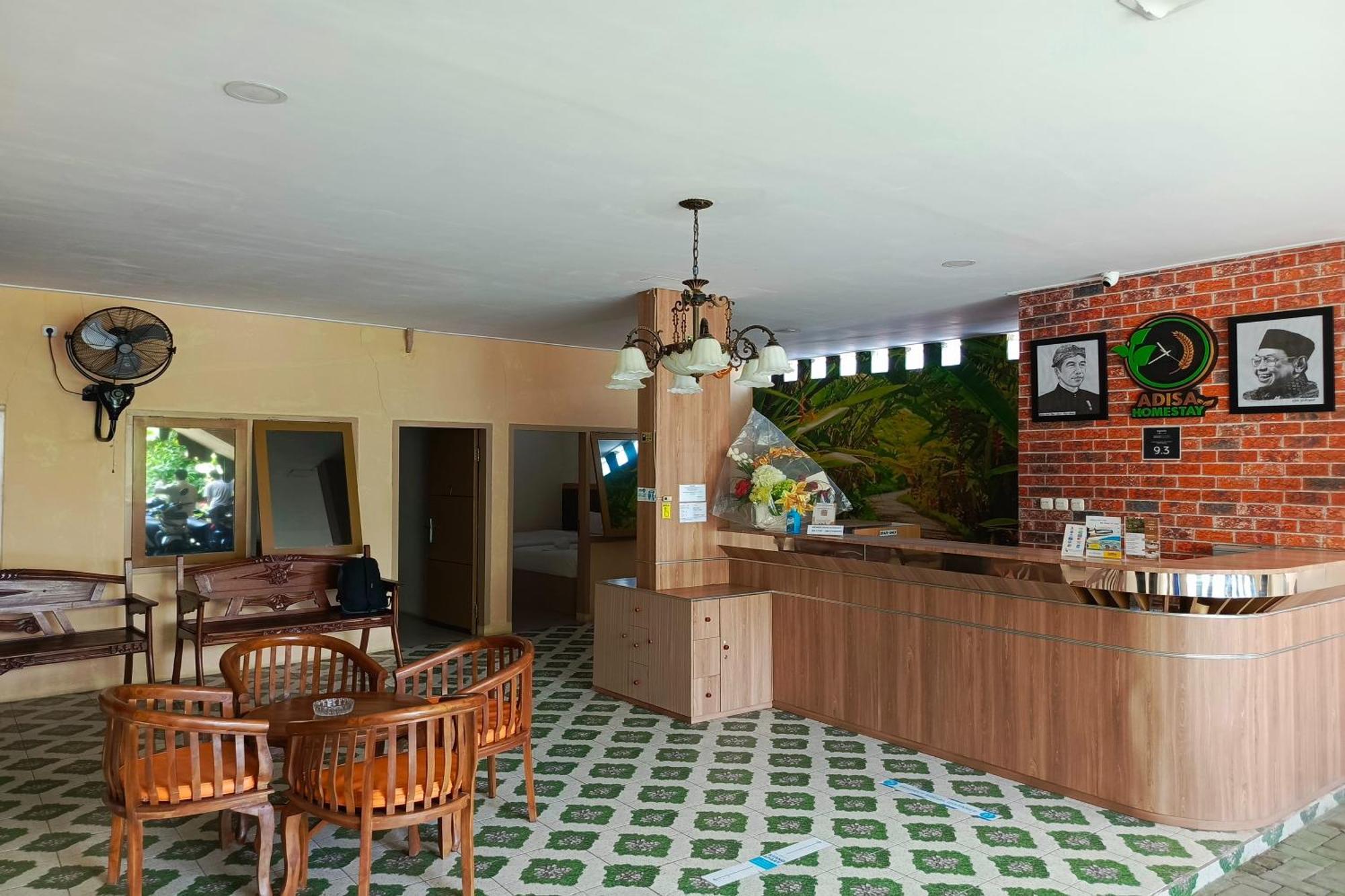 Adisa Homestay Malang Zewnętrze zdjęcie