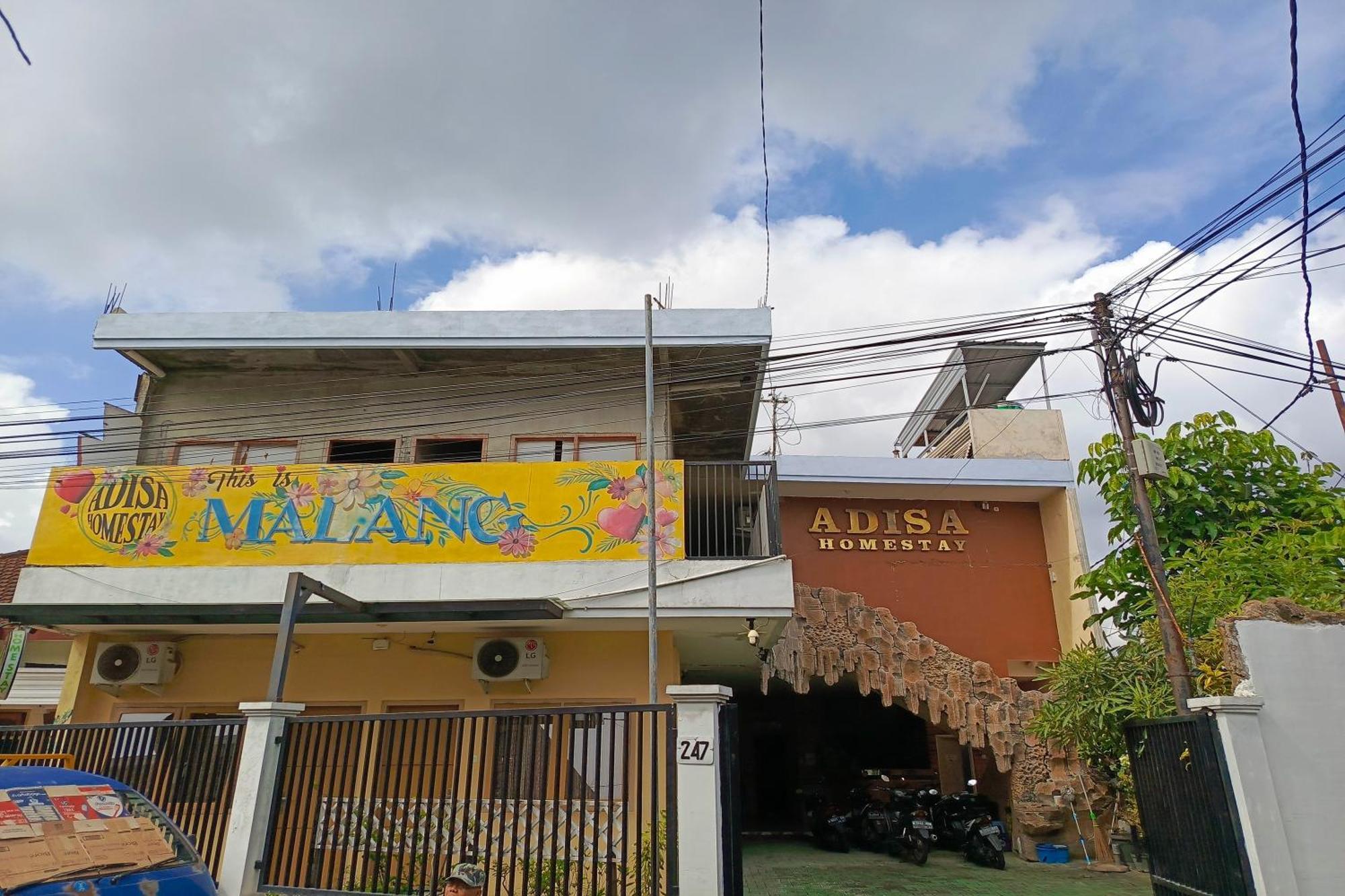 Adisa Homestay Malang Zewnętrze zdjęcie